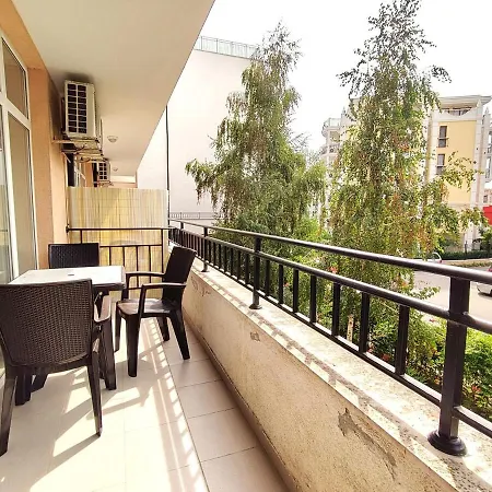 Grand Kamelia Apartment Slantschew brjag